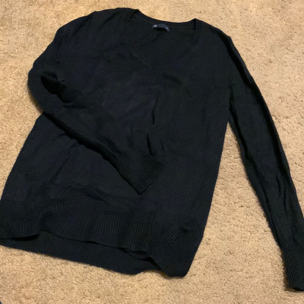 GAP V-neck Sweater